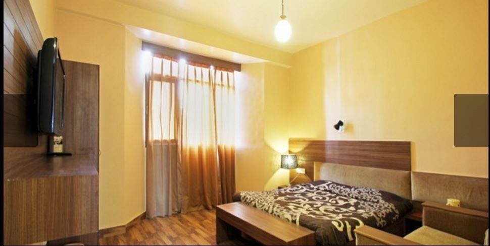 Oyo 8917 Hotel Crystal Palace Shimla Exterior photo